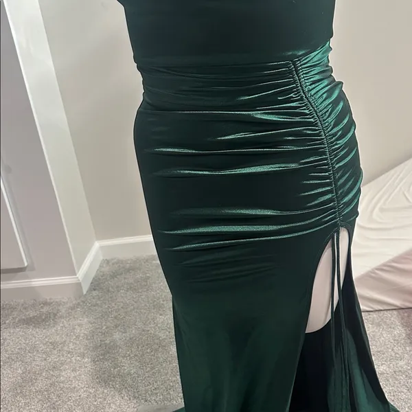 Windsor emerald‎ green long evening gown with side slit size small - Image 3