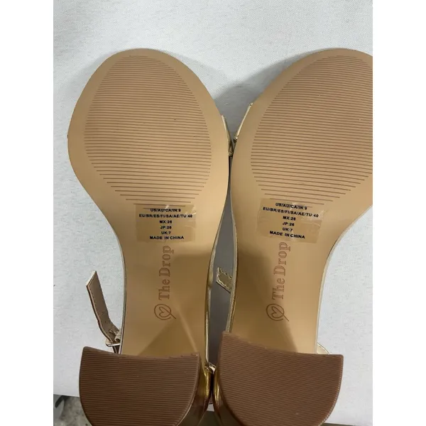 Womans NWOT The Drop Strappy Sandals 9 Gold Block Heel Open Toe - Image 7