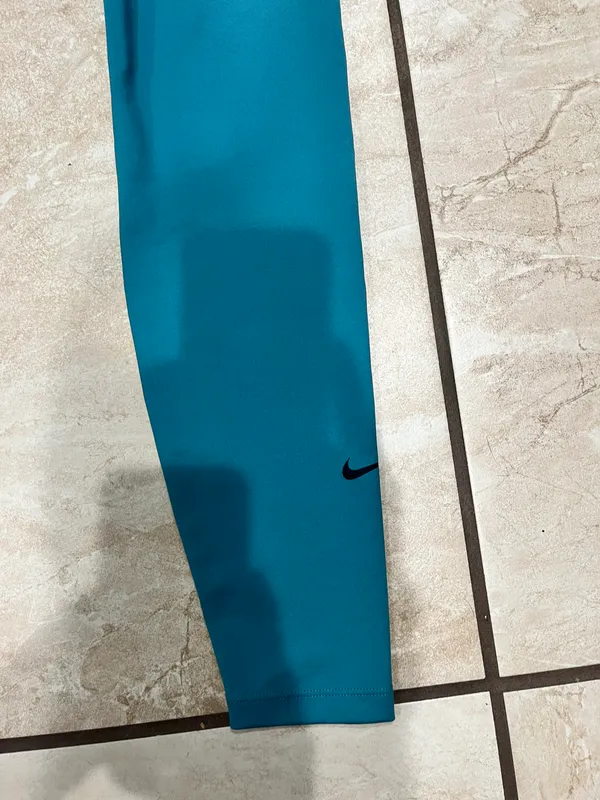 Nike Leggings - Image 2