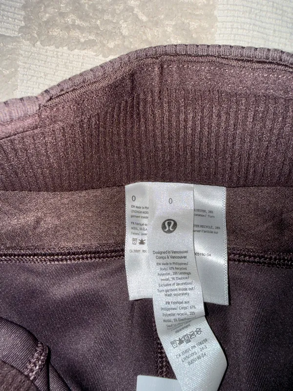 NWT Lululemon Ribbed Softstreme Flared Pant *Regular size 0 Espresso - Image 4