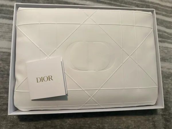 Dior beauty cosmetics bag - Image 6