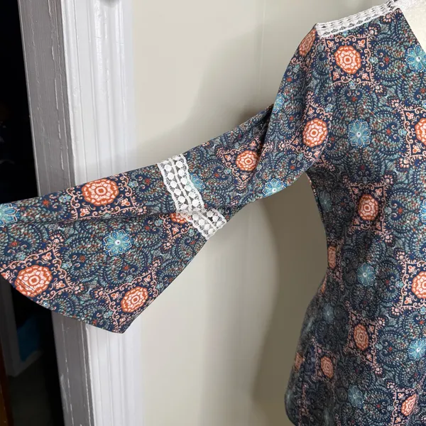 NY Collection Boho Top Asymmetric Hem Size Medium Bell Sleeves Geometric V Neck - Image 2