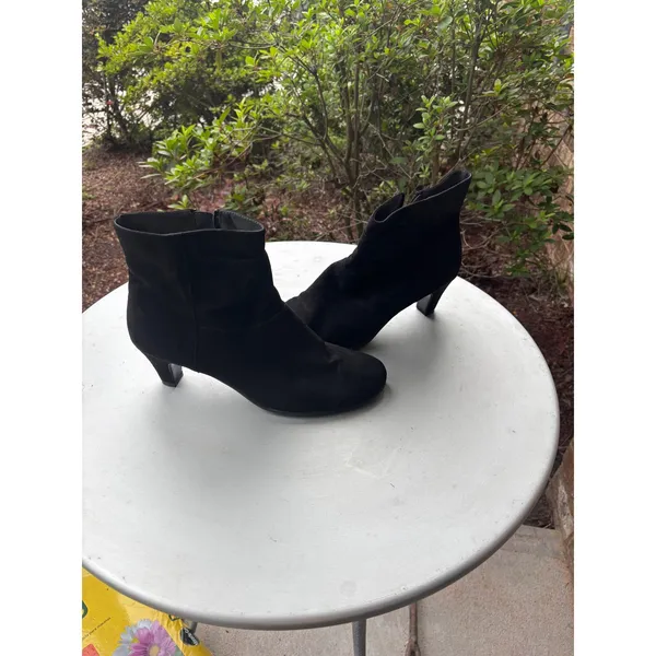 Aerosoles Womens Black Suede Ruched Ankle Boots‎ Low Heel Size 10 Heelrest Zip - Image 2
