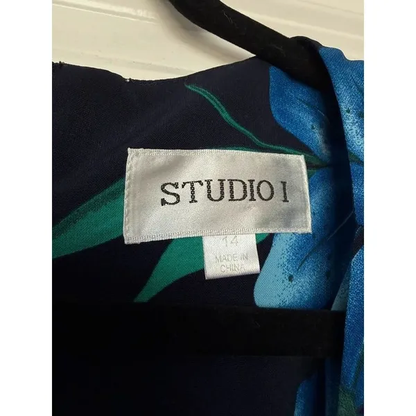 Studio 1 Floral Maxi Dress - Image 2