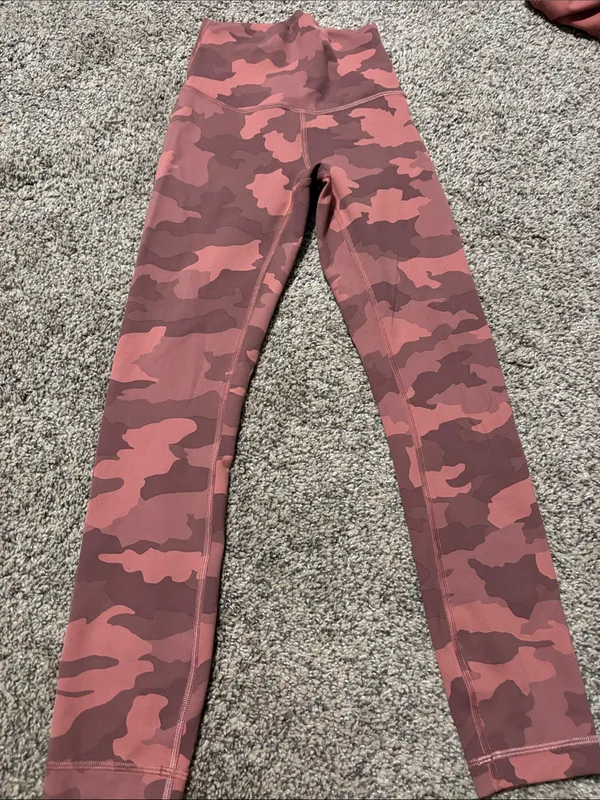 Lululemon Wunder Train High-Rise Crop 23" size 0 - Image 2