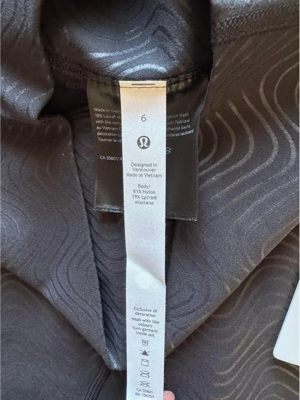 Lululemon Align High Rise 21” Aqueous Emboss Black Size 6 NWT - Image 6