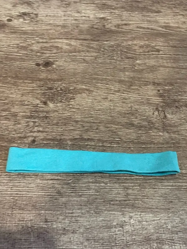 Lululemon Turquoise Sports Yoga Headband - Image 2