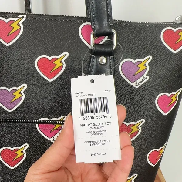 NWT Coach Gallery Tote Bag With Heart Bolt Print‎ - Image 3