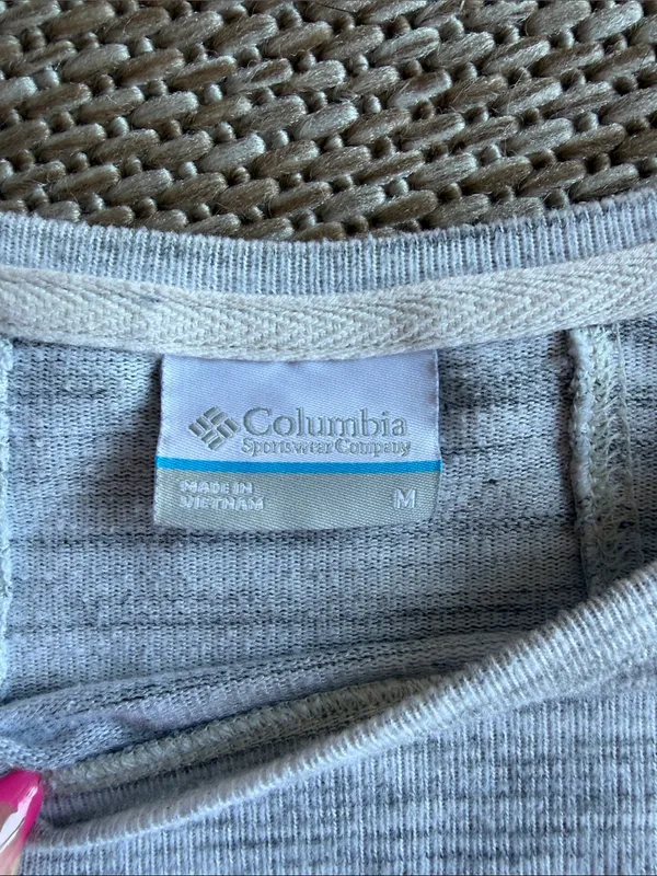 Columbia Light Heather Gray Crewneck Long Sleeve - Image 2