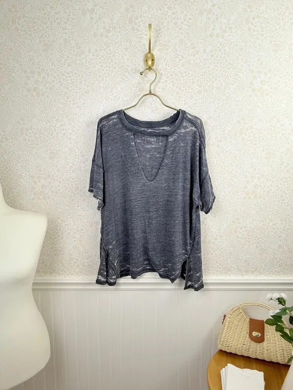 We The Free Oversized Blue Open V-Neck Jordan Burnout Tee - Size - XS - Image 2