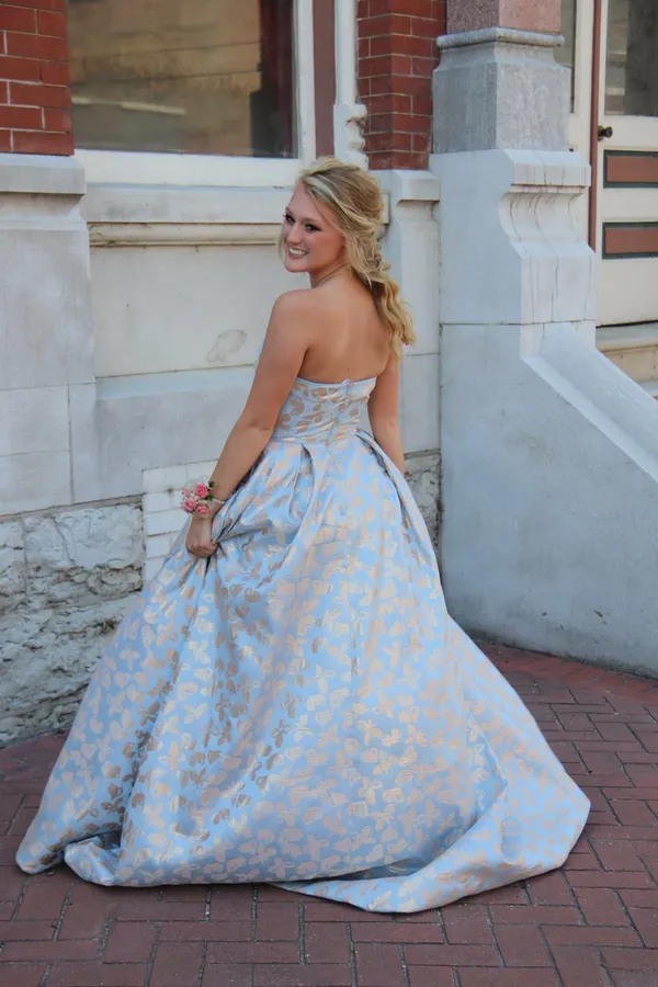 Sherri Hill Prom Dress - Image 2