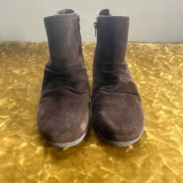 bass lite Monica Ankle Boots Brown Suede/Leather Size 9.5M Side Zip￼ - Image 2
