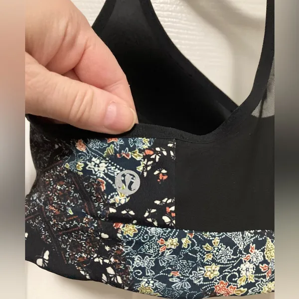*Lululemon Speed Up Assemblage White Alpine Multi Sports Bra #F - Image 6