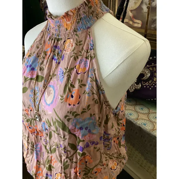 Gypsy Love Floral Halter Top Pink Smocked Neck Bubble Hem‎ Tank Large NWT - Image 2