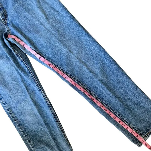 Levi’s Y2K Relaxed Fit Tapered 550 Jeans - Image 10