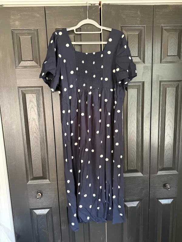 Old Navy Polka Dot Navy Dress - Image 3