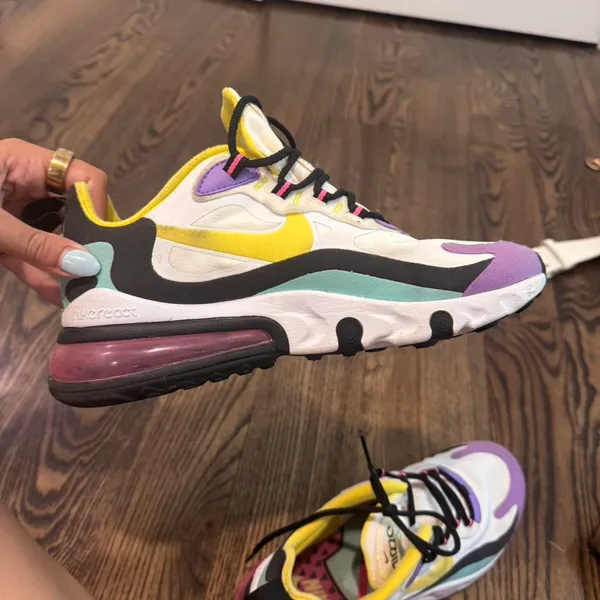 Nike Air Max Shoes - Image 5