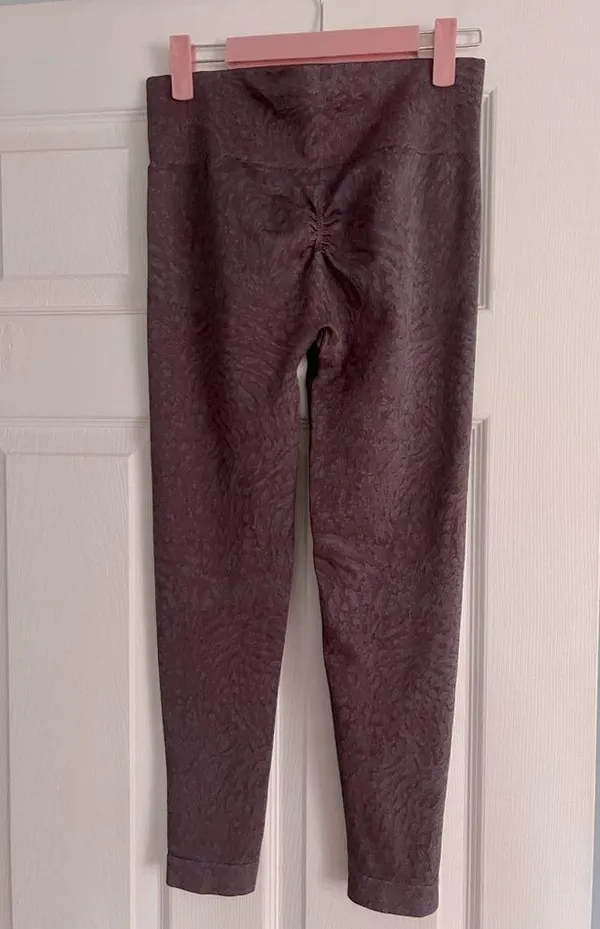 Gymshark Adapt Animal Seamless Leggings - Wild | Musk Lilac size L - Image 5