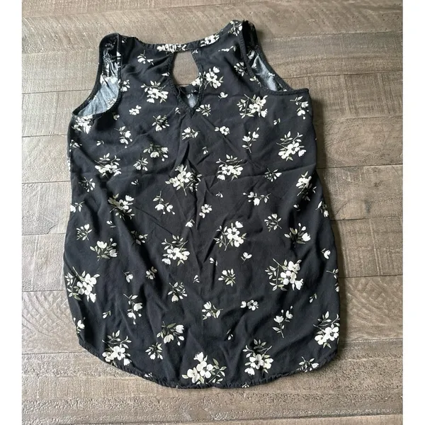 Old Navy Women's Luxe Black White Floral Swing‎ Tank Size XS - Image 6