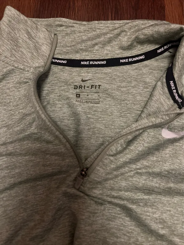 Nike Dri-Fit Women’s Running Long Sleeve 1/4 Zip medium - Image 2