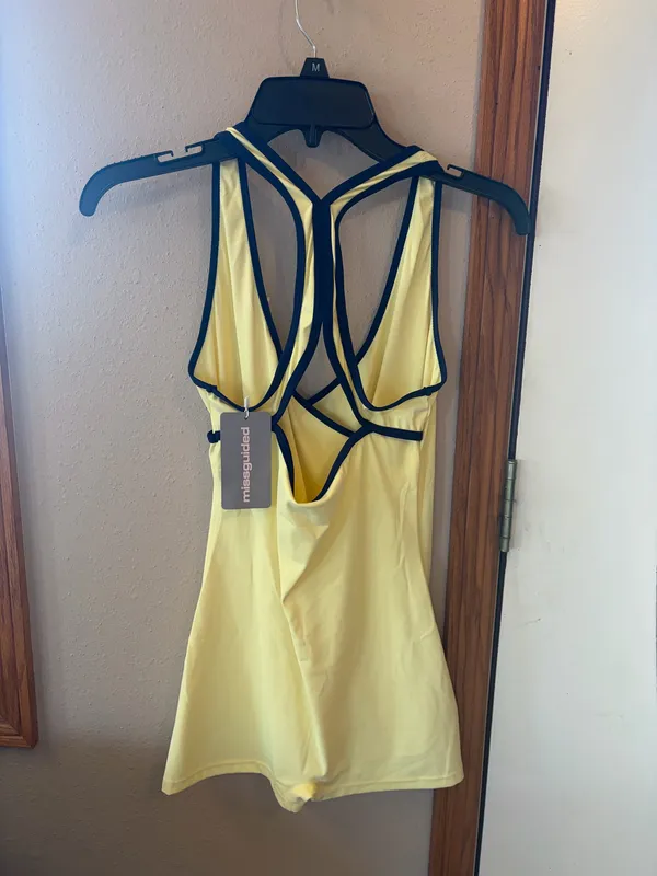 🆕🌙Missguided Yellow & Navy Wrap Romper - Image 8