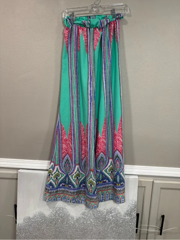 Tyche Bright Pink Top with Green & Multicolor Printed Wide-Leg Pants - Image 2