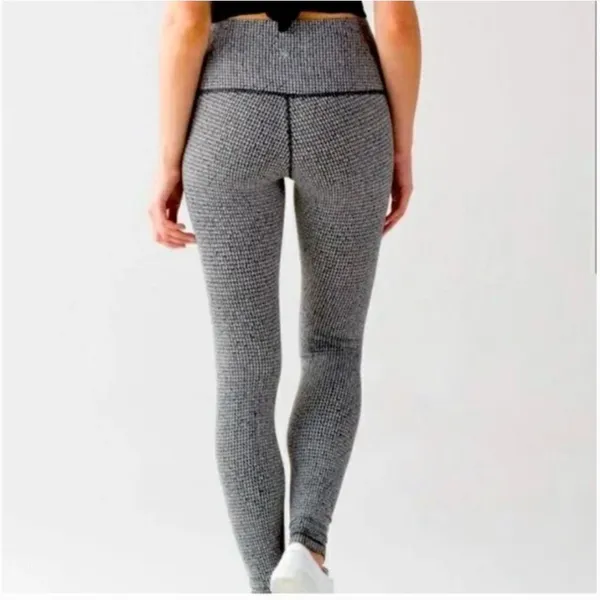 Lululemon High Times‎ Leggings Teeny Tooth Women's 4 White Black Houndstooth - Image 5