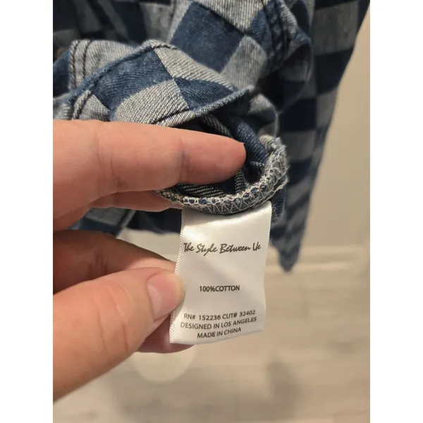 Forever 21 Checkered Board Print Cropped Trucker Denim Blue Y2K Jacket Medium - Image 6