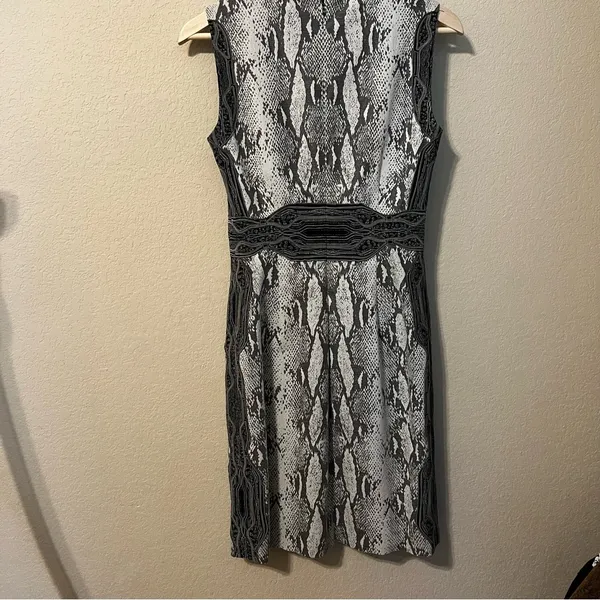 DVF Diane Von Furstenberg Embroidered Snake Print Fitted Dress - Image 8