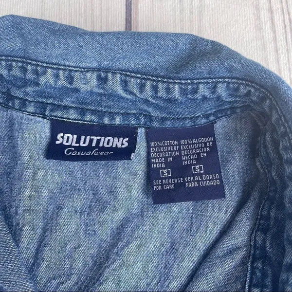 Solutions Denim Christmas Holiday Denim Button Up Shirt Embroidered‎ Small Ugly - Image 3