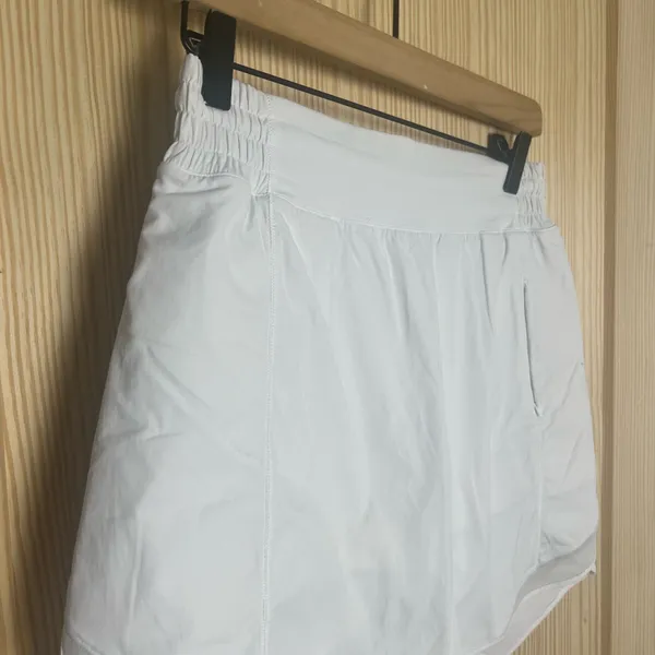LULULEMON- Hotty Hot High-Rise Skirt Long White Size 8 - Image 3