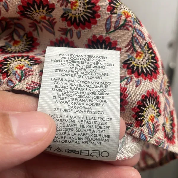 Cabi spaghetti strap top size medium - Image 6