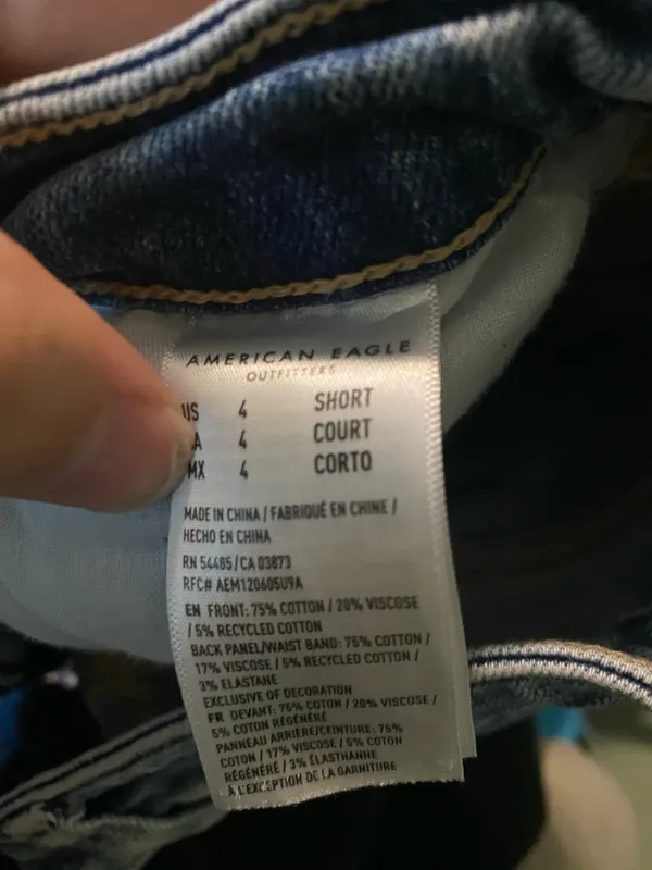 American Eagle Jeans Strigid Ripped - Image 2