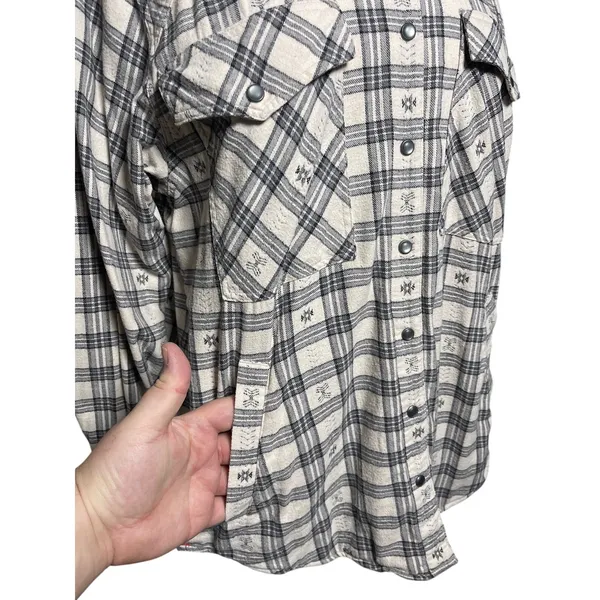 XIRENA Women’s Western Style Snap Front Plaid Flannel Shacket Top - Image 3