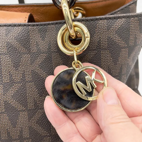 Michael Kors Cynthia Logo Medium Satchel‎ Brown Monogram Chain Shoulder Luxury - Image 4