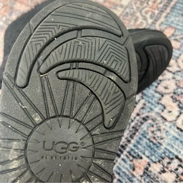UGG Patten 1006794 Black Suede Shearling Women’s Boots Size 7 - Image 12
