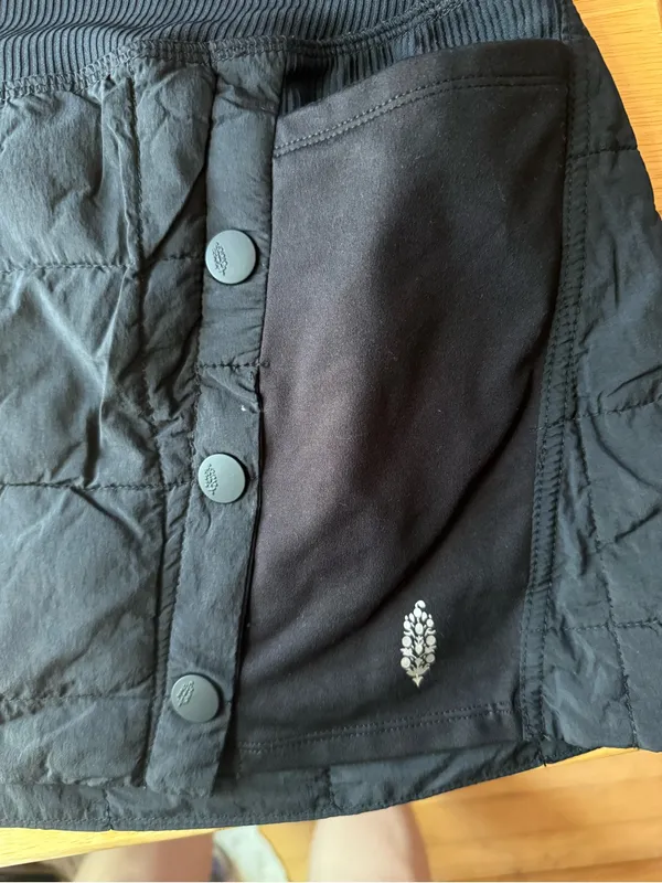 FP‎ Movement by Free People Black Quilted Mini Skirt with Side Snap size XS - Image 4