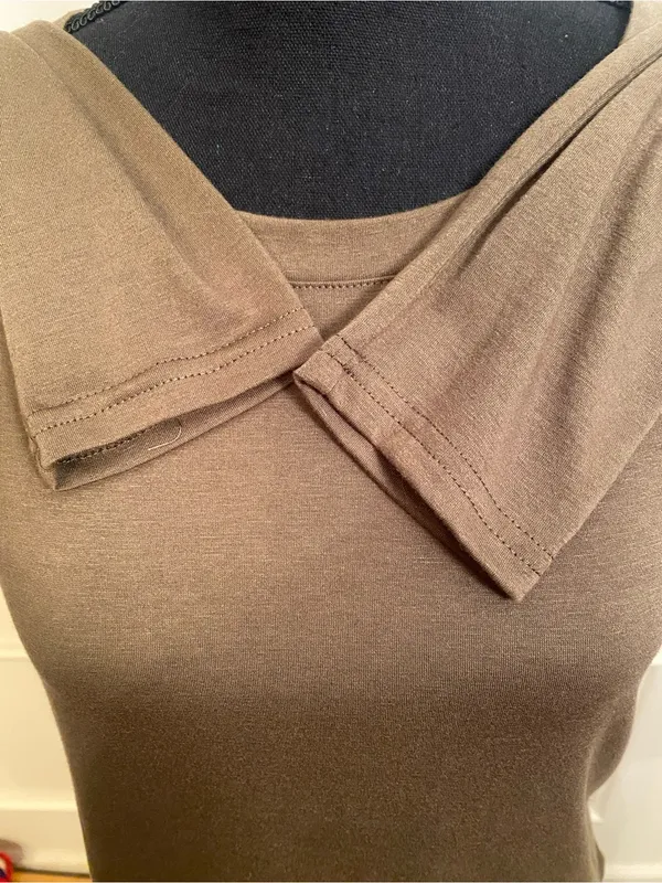 Women’s Long Sleeve Crewneck Top Olive Brown Basic Layer Size M - Image 3