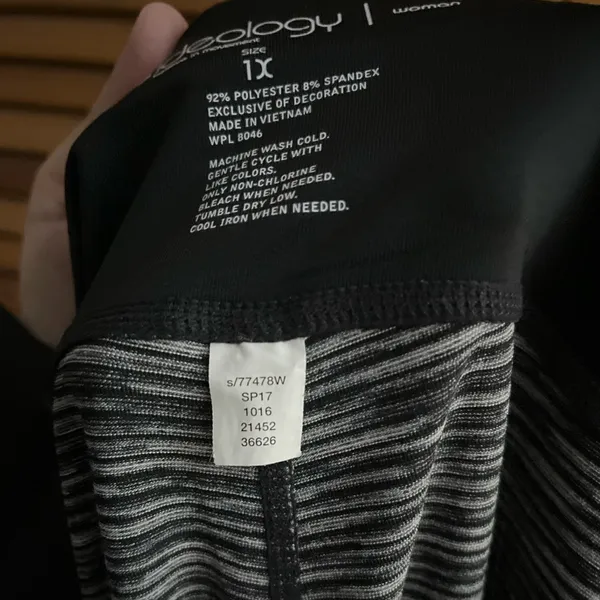 Ideology Womens Plus Size Space Dyed Cropped Leggings size 1X - Image 5