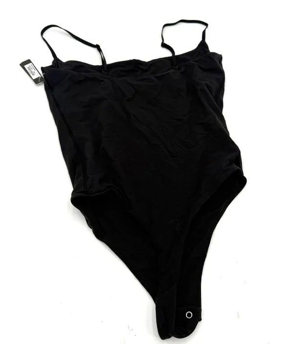 Skims Fits Everybody Black Onyx Cami Bodysuit New with tags Size Small - Image 3