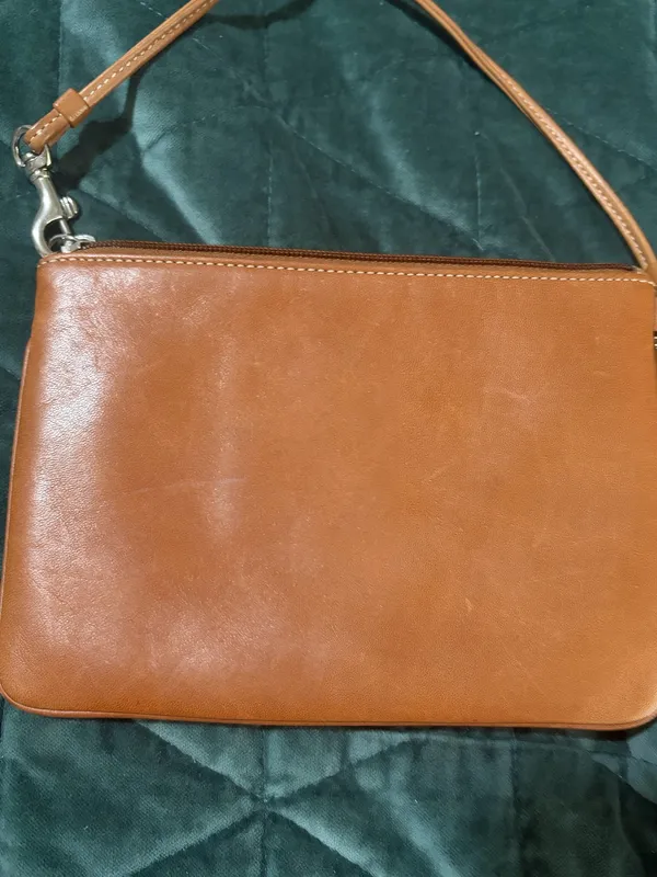 Vintage Coach Wristlet Leather - Image 5