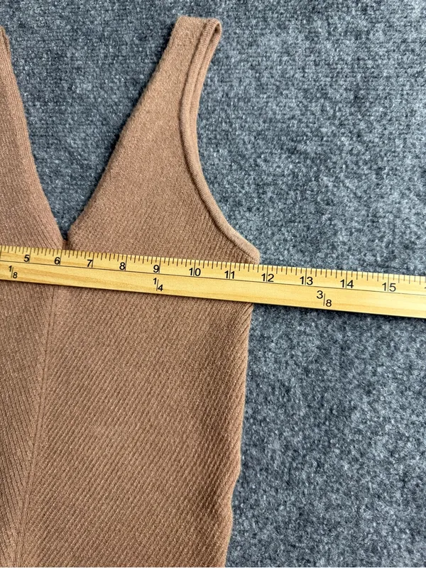 Abercrombie & Fitch Woman Small sweater V-neck subtle ribbed Tank - Image 3