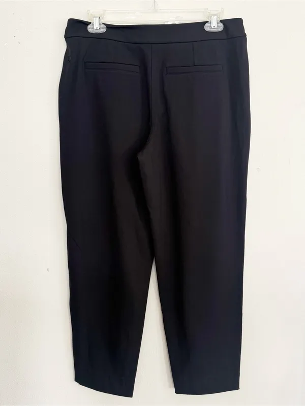 lululemon Black Tapered-Leg Mid-Rise Pant 7/8 Length *Luxtreme Size Medium - Image 4