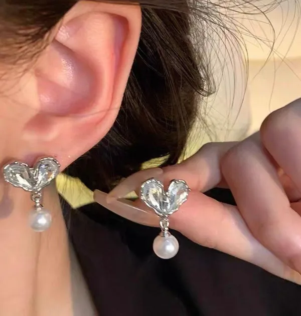 925 Silver Heart Pearl Earrings - Image 2