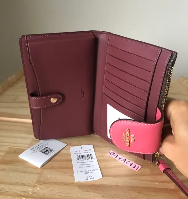 Wallet - Image 5