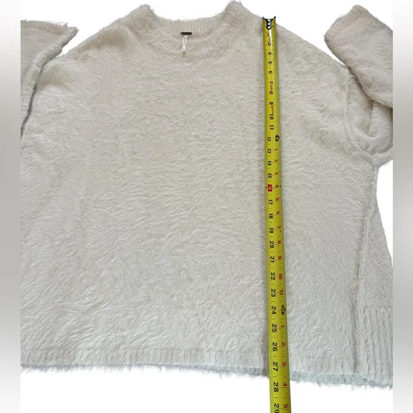 Free People Harrison Bunny Crew Neck Sweater Oversized Cream Womens Medium - Image 11