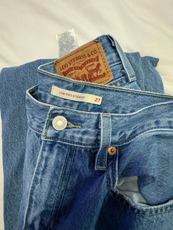 Levi’s Low Pro Straight Jeans - Image 2