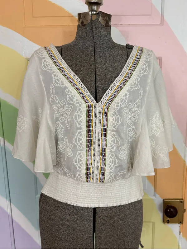 Anthropologie Floreat Aviana Embroidered Flutter Sleeve Smock Waist Top Sz L 💛🍄 - Image 2