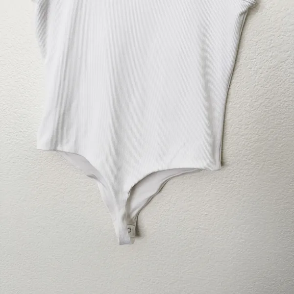 [Nuuds] White Ribbed Knit Scoop Neck Sleeveless Tank Bodysuit Top Size Medium M - Image 9