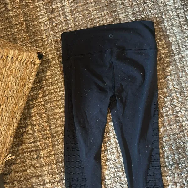 Lululemon Black Mesh Cut Out Full Length Leggings Size 2 - Image 8
